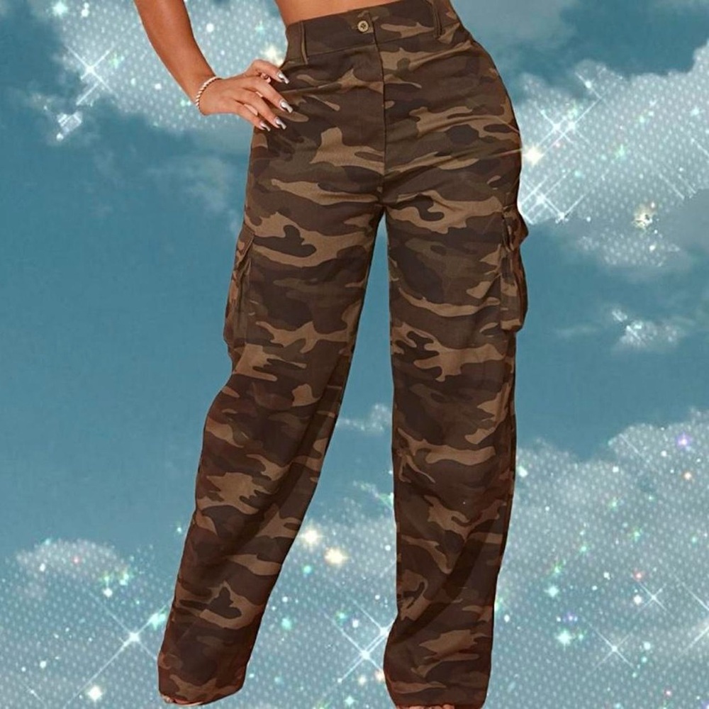 Baggy Camo Cargo Pants
